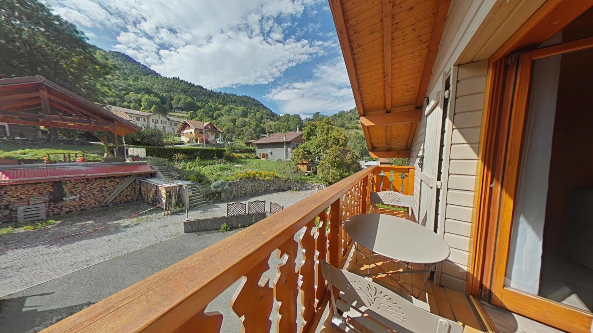 T2 Tout Confort Avec Balcon Au Calme Entre Lac Et Montagne Brizon Zewnętrze zdjęcie